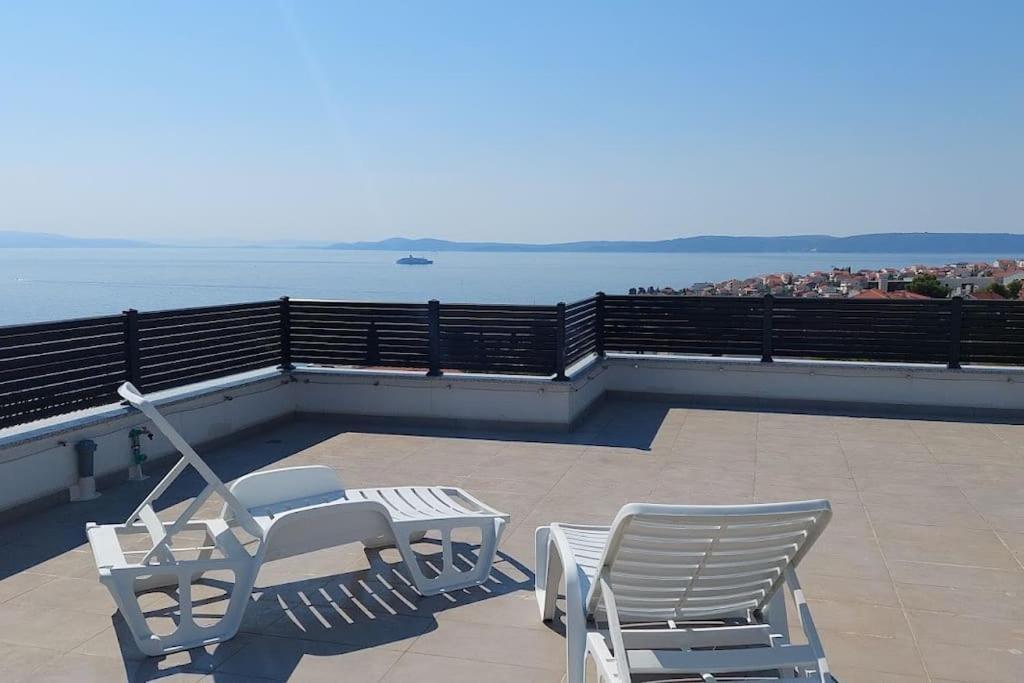 Apartment Vista Oasis With Pool And Terrace Trogir Kültér fotó