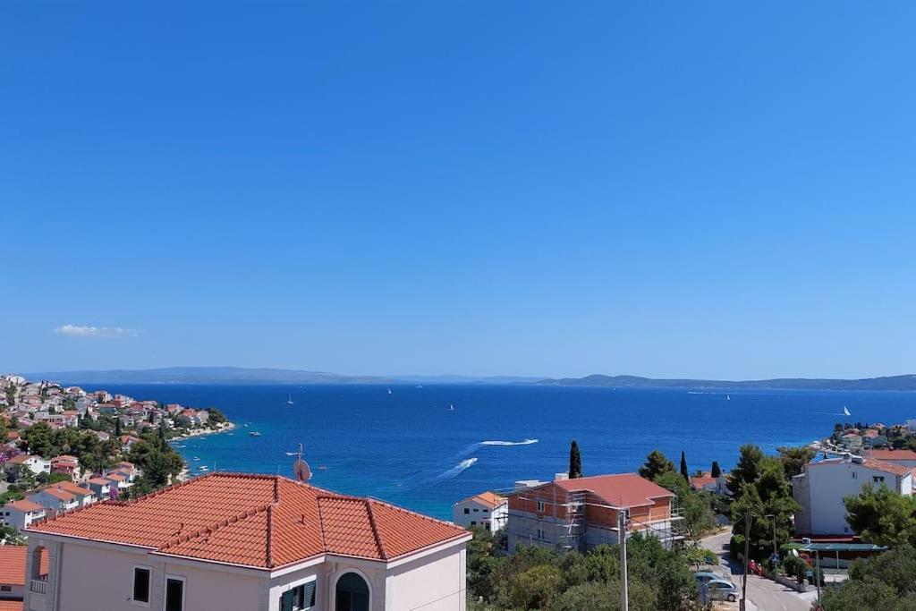 Apartment Vista Oasis With Pool And Terrace Trogir Kültér fotó